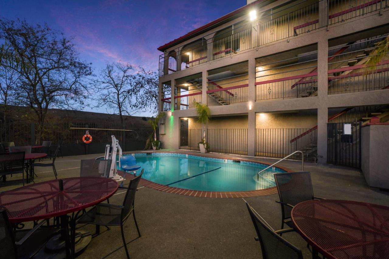 Red Roof Inn Stockton Exterior foto